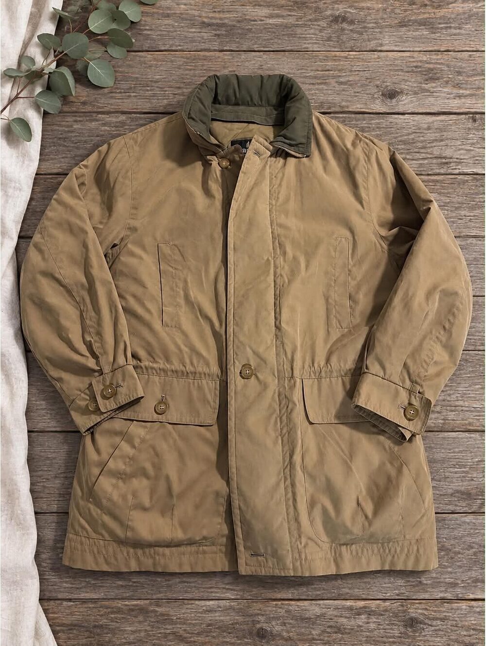 London Fog Men's Medium Tan Quilted Jacket with Olive Collar